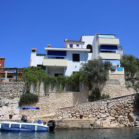 Apartmani Cico Gdinj Εξωτερικό φωτογραφία