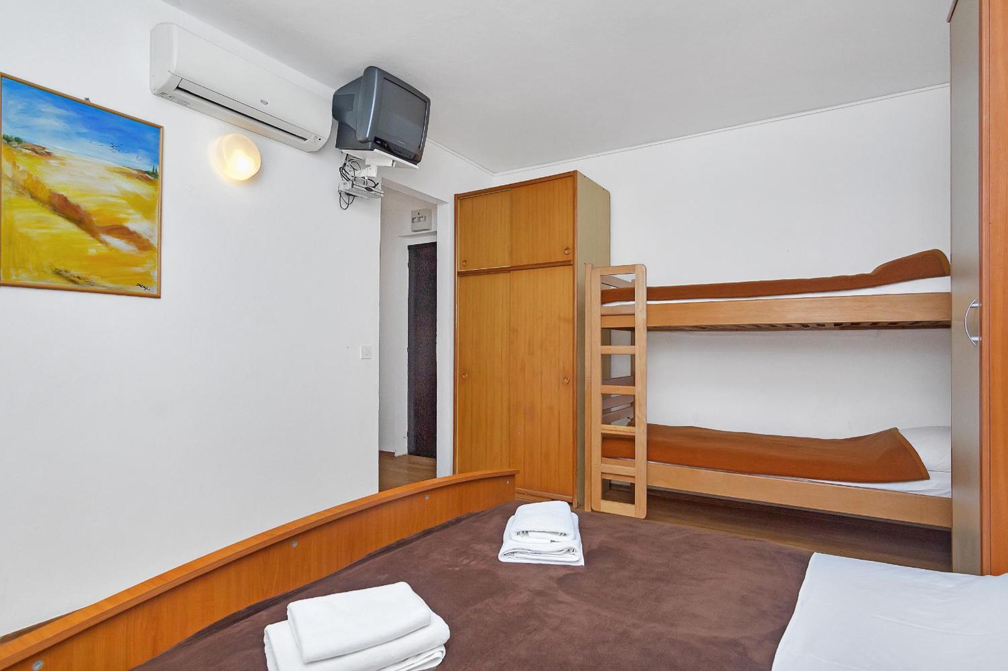 Apartmani Cico Gdinj Εξωτερικό φωτογραφία