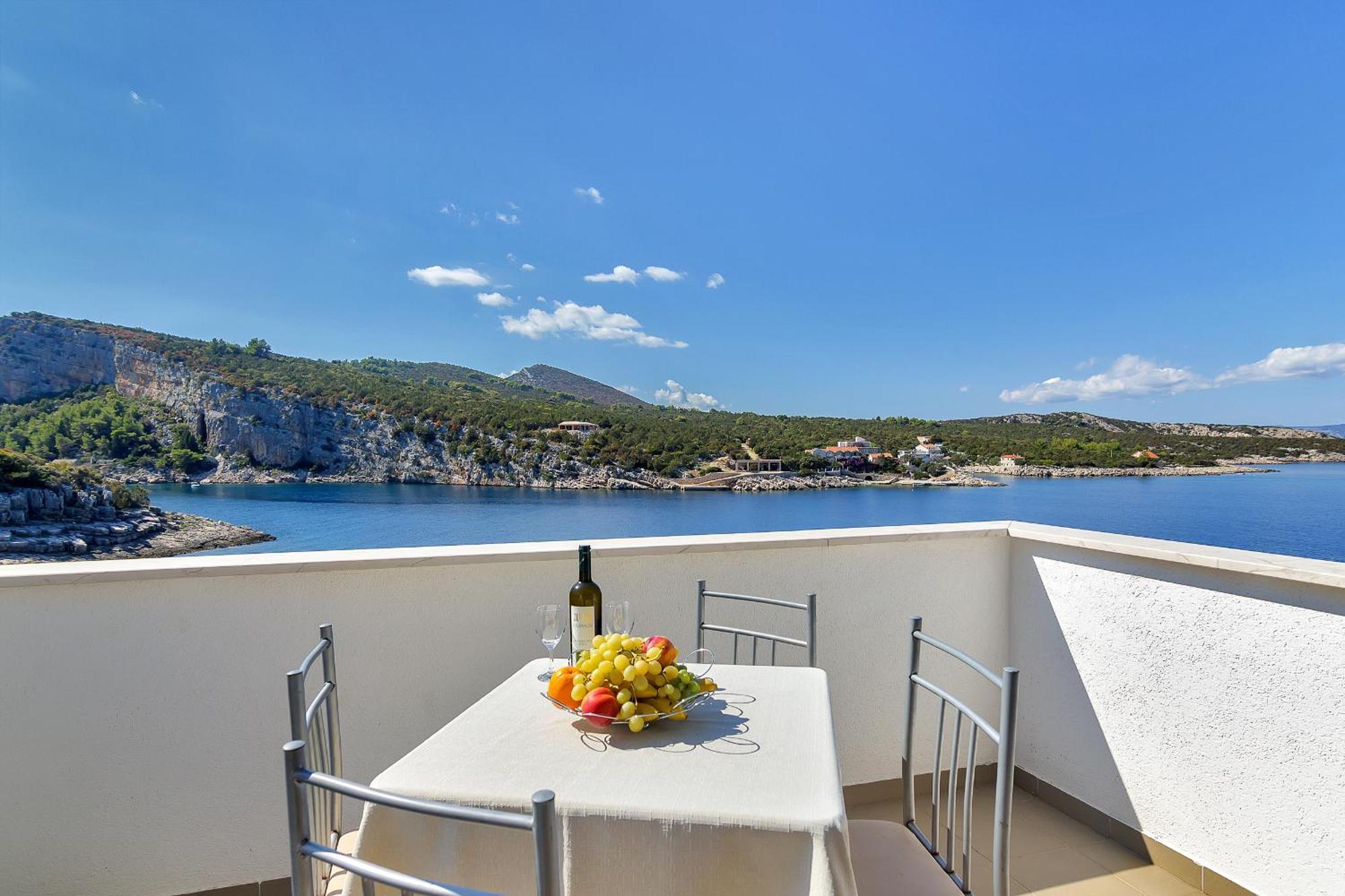Apartmani Cico Gdinj Εξωτερικό φωτογραφία