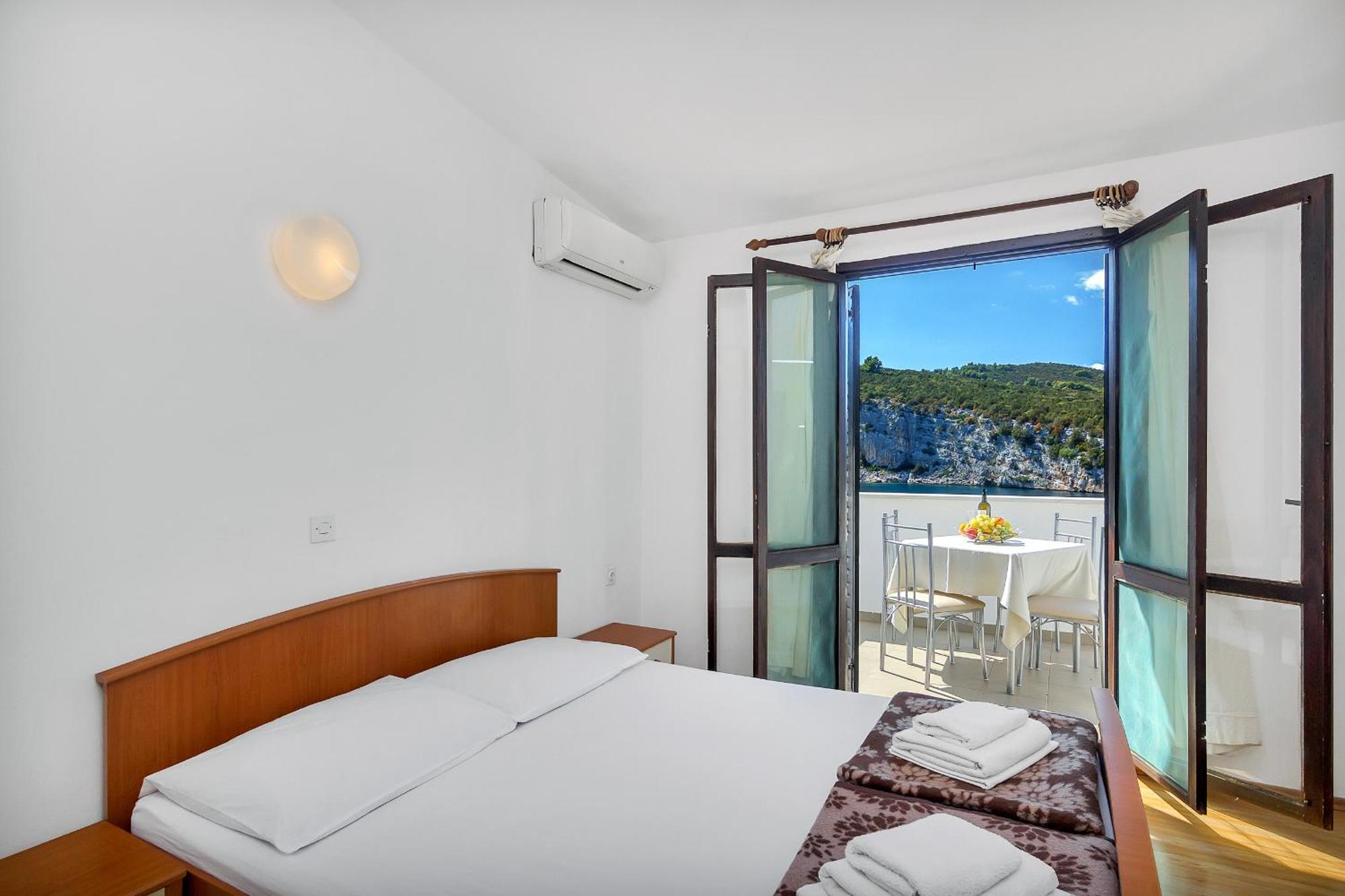 Apartmani Cico Gdinj Εξωτερικό φωτογραφία