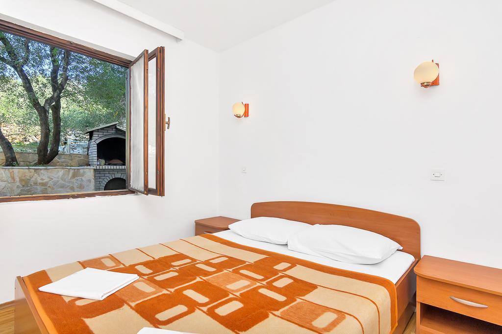 Apartmani Cico Gdinj Εξωτερικό φωτογραφία