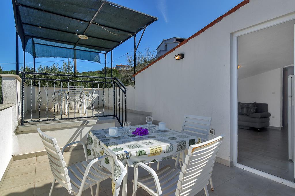 Apartmani Cico Gdinj Εξωτερικό φωτογραφία
