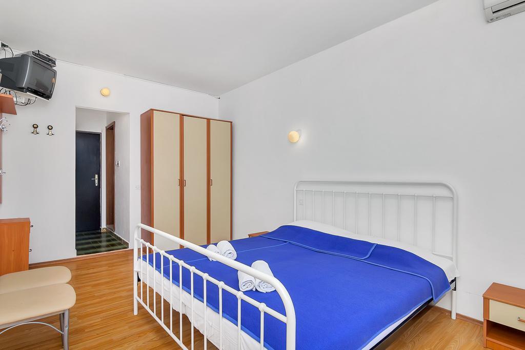 Apartmani Cico Gdinj Εξωτερικό φωτογραφία