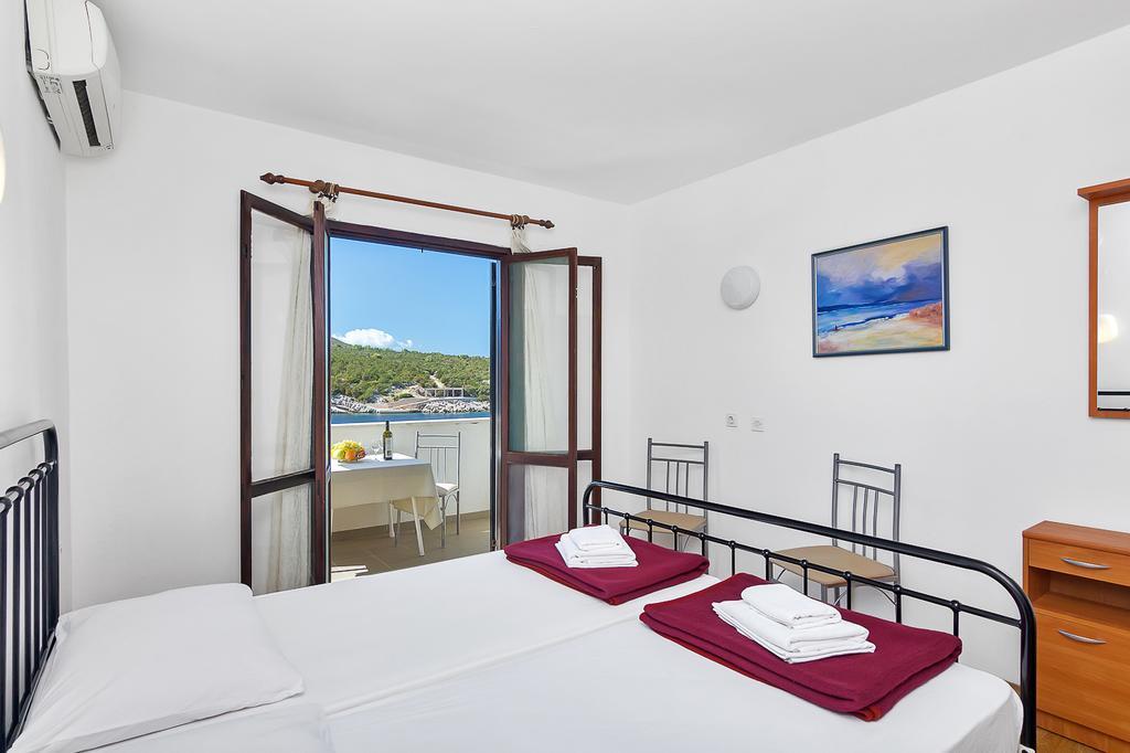 Apartmani Cico Gdinj Εξωτερικό φωτογραφία